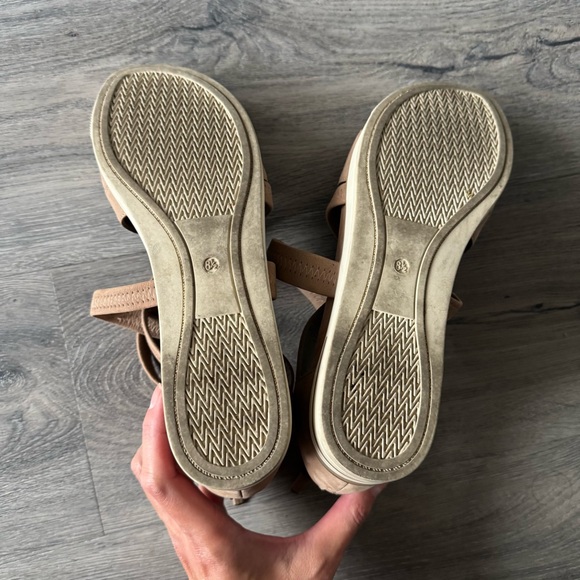 Eileen Fisher Skill Platform Strappy Sandals